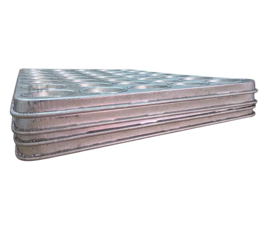 Charola para mantecadas 35